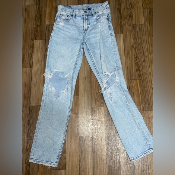 American Eagle Outfitters Denim - American Eagle jeans Light Wash Distressed Women’s Jeans